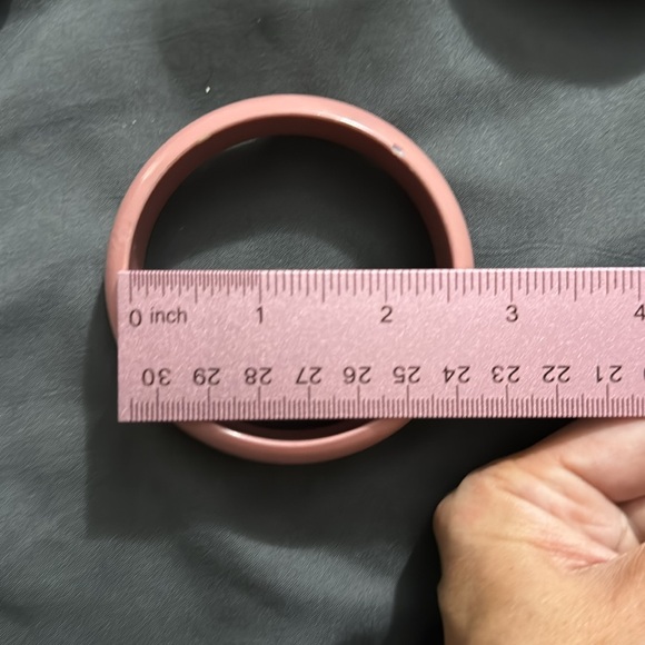 Bundle of bangle bracelets - Picture 7 of 9